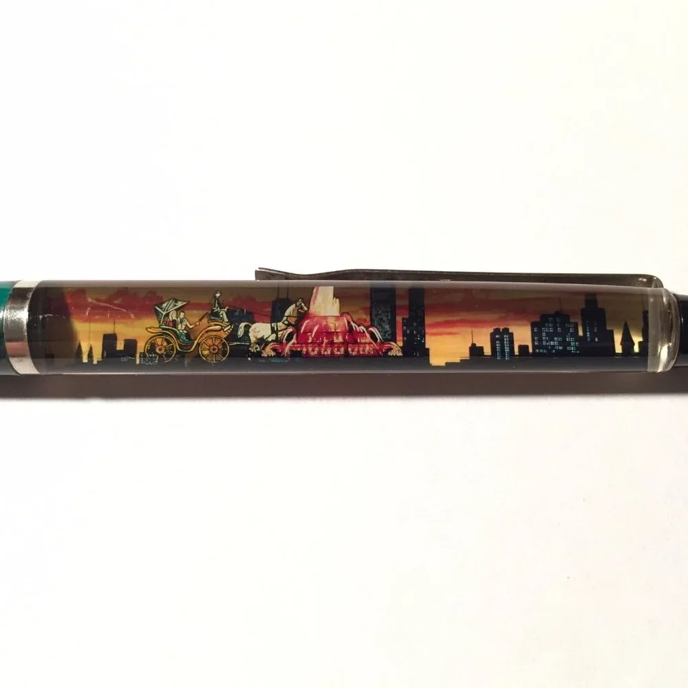 Buckingham Fountain Chicago Floaty Pen Horse Drawn Carriage Moves Souvenir Promo